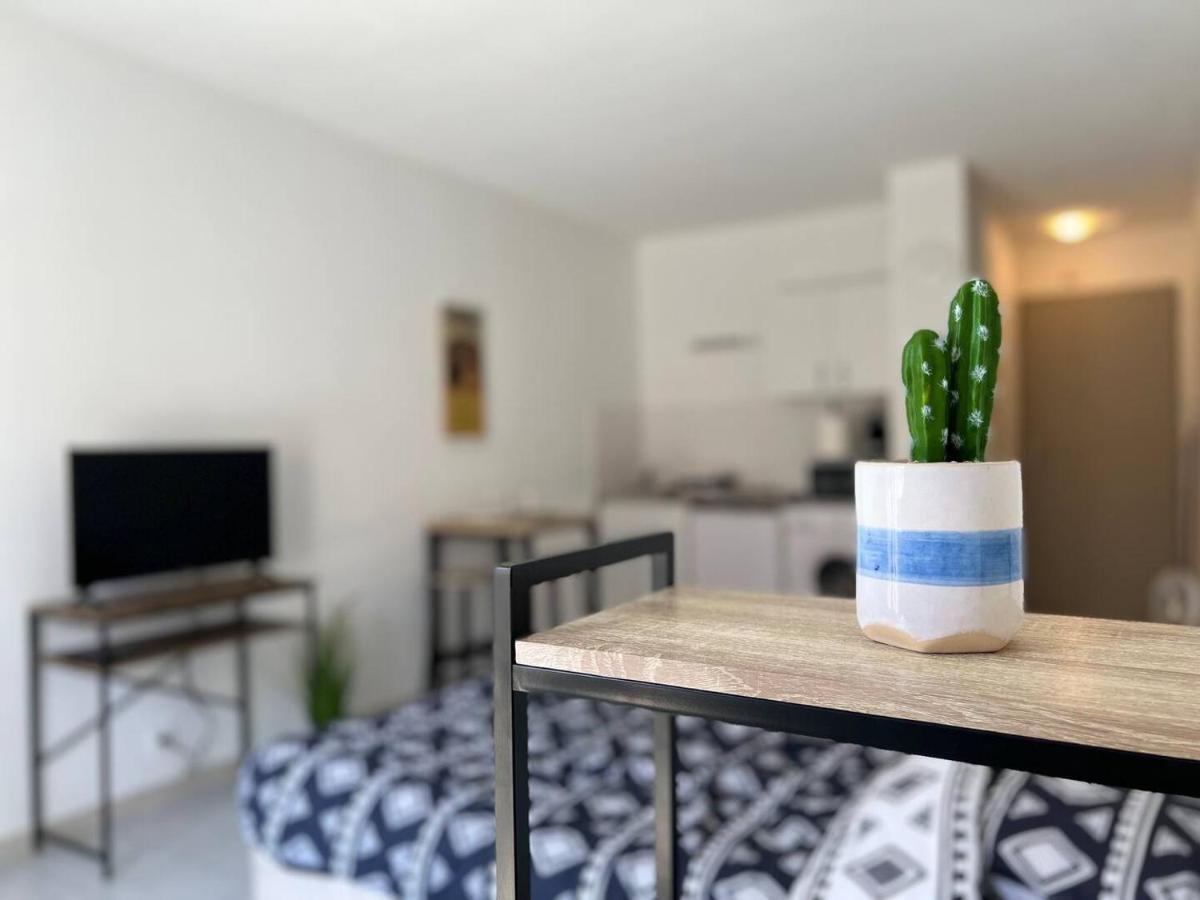 Studio Le 2, Free Parking, Free Wifi, Transports Apartment Ним Екстериор снимка